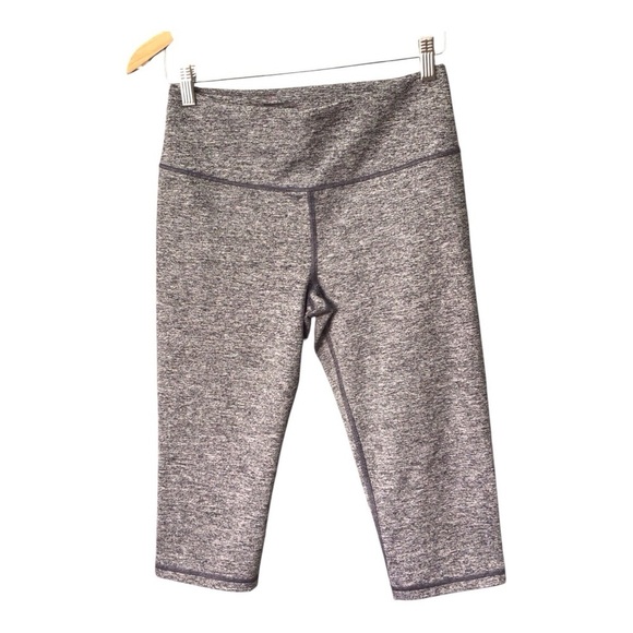 Victoria Secret Sz Large Heathered Gray Cropped Leggings Capri Size Medium - Picture 1 of 9